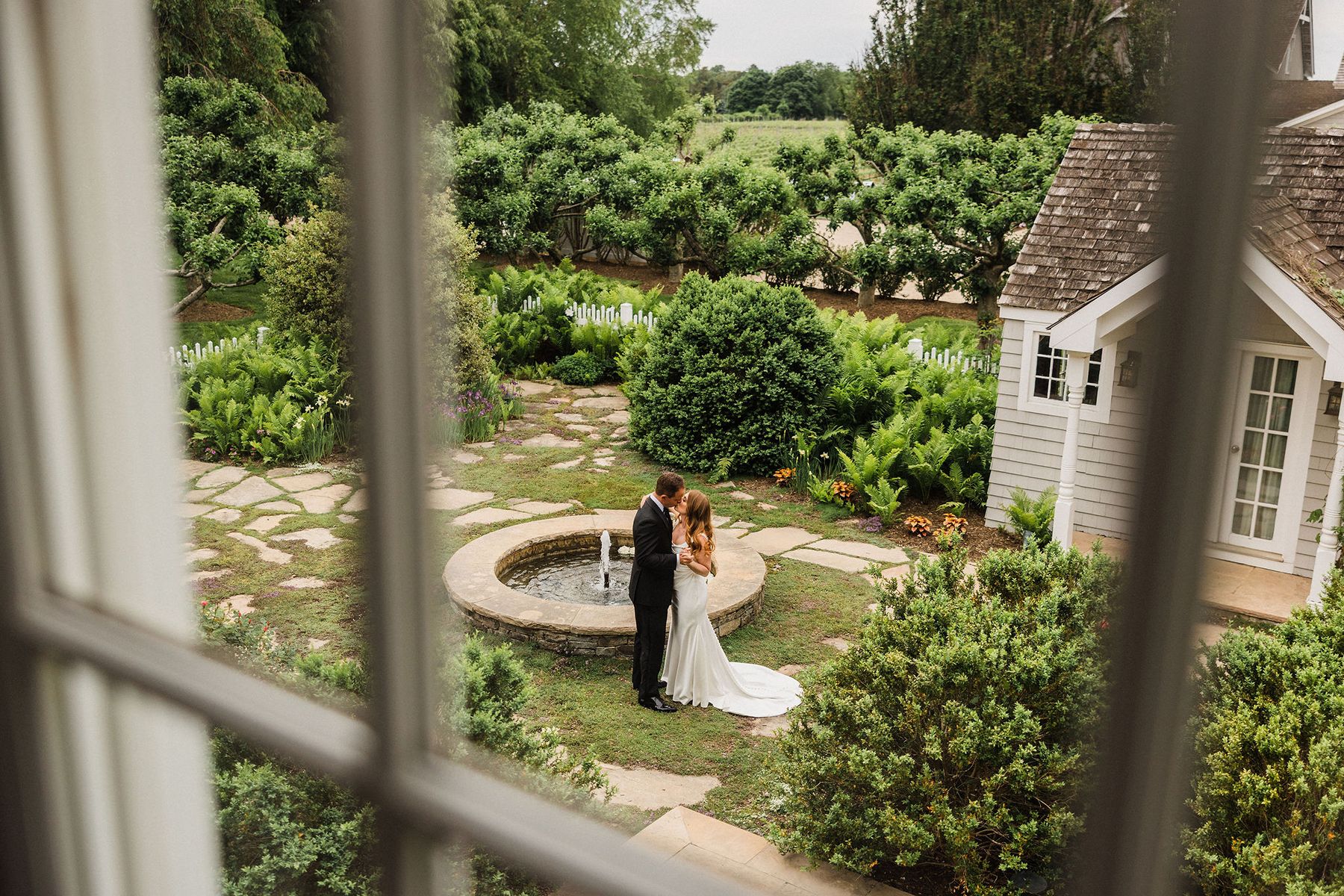 Bedell Cellars wedding portrait